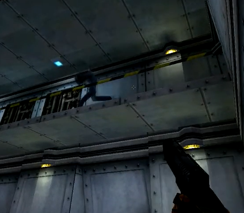 Half-Life Day One GMan oyuncu ateşinden korkup kaçıyor.